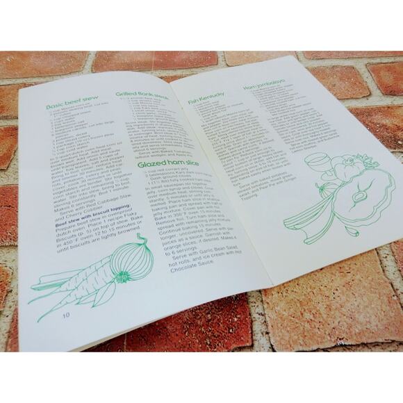 VTG Simply Good Cooking 101 Recipes to Enjoy and Share Booklet Cookbook Mazola + - Picture 6 of 7